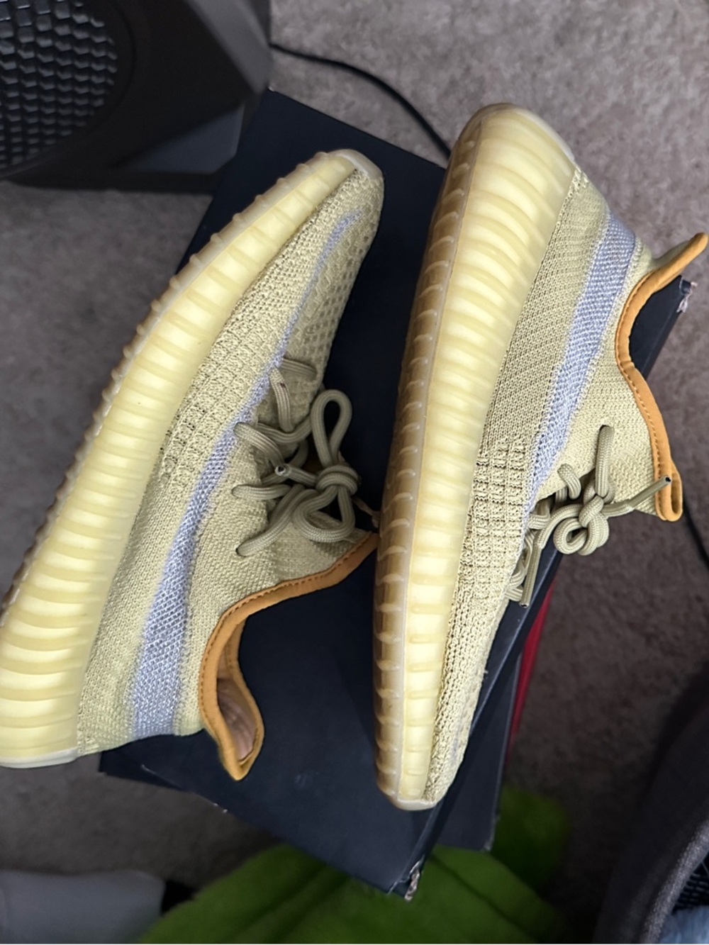 Yeezy V2 “Marsh”